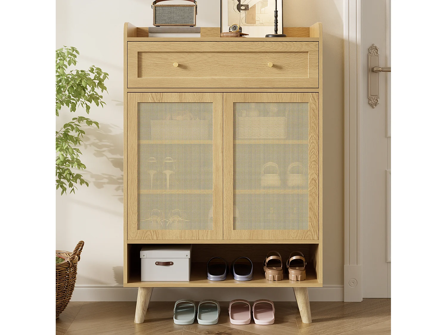 Sideboard with 2 doors and 1 drawer - 80 x 35 x 105 cm - Particleboard and solid wood - Rounded corner design - Light oak