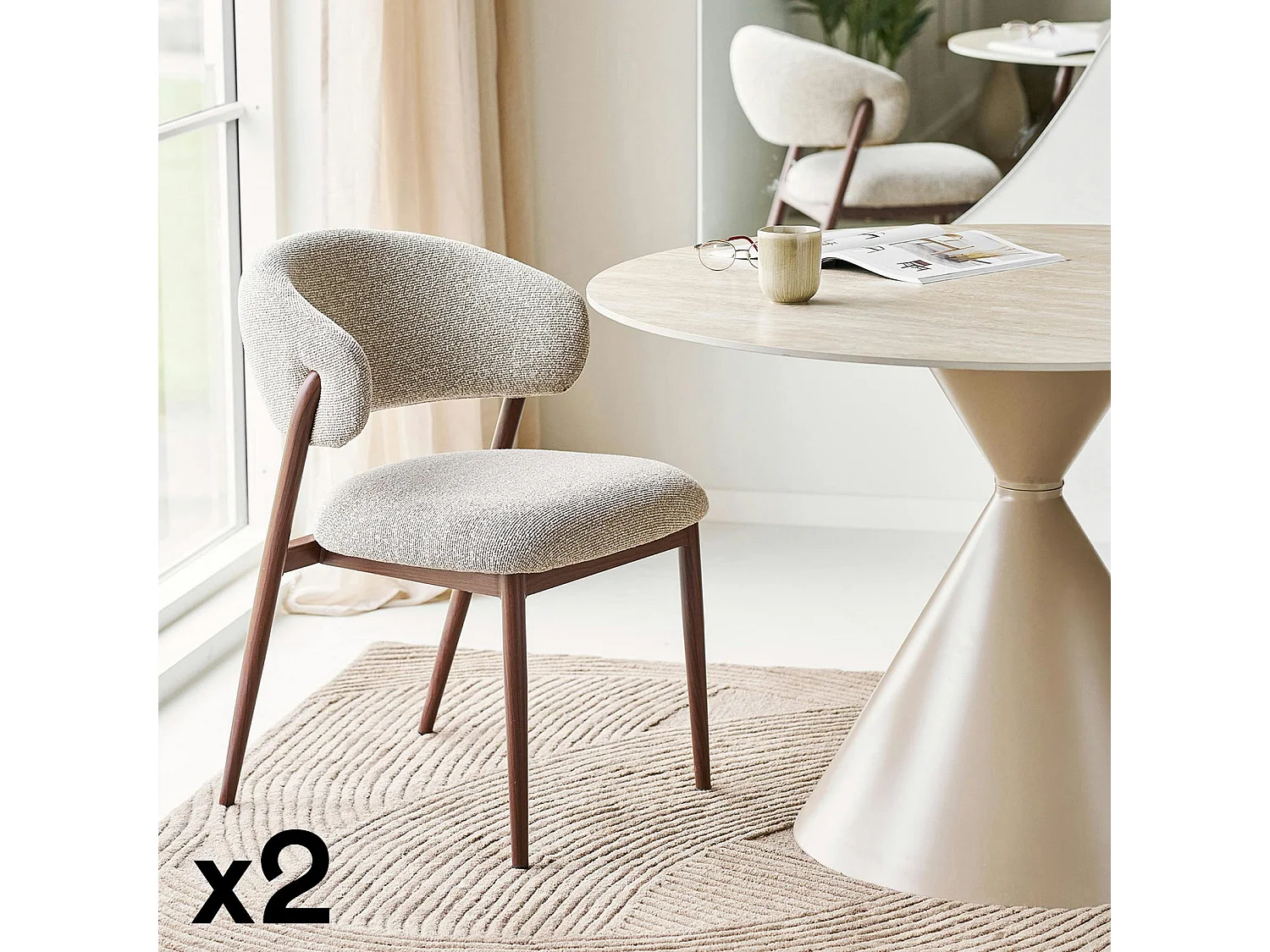 Chaise en tissu polyester sable, structure bois foncé (lot de 2) WINO