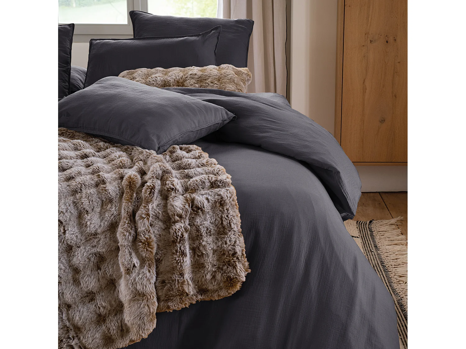 Drap plat 270x300 cm mousseline de coton MILOS noir caviar