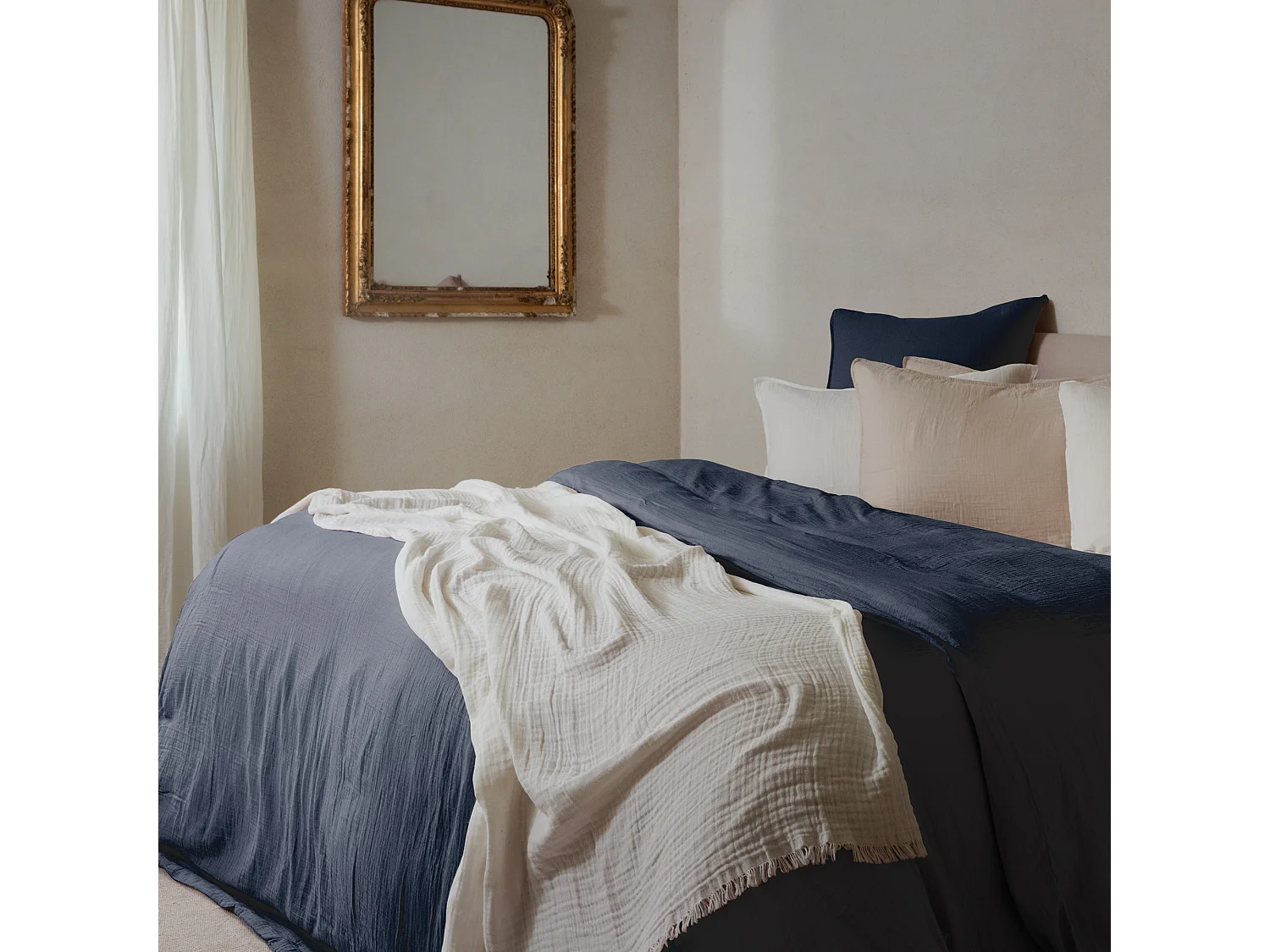 Drap plat 270x300 cm mousseline de coton MILOS noir caviar