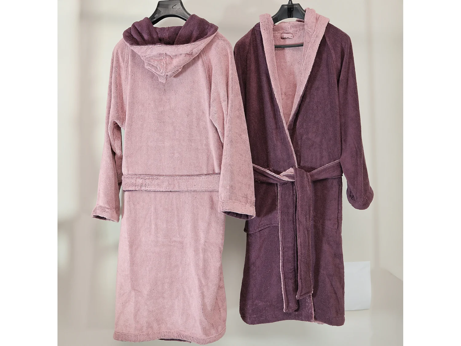 Peignoir Seha, 100% Coton avec Capuche Réversible, Rose, Structure Couleur Violette, Nuance Prune