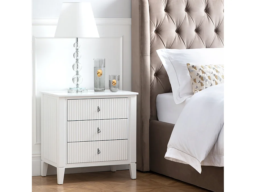 Set of 2 Heidi bedside tables, white polyurethane finish, reeded detail, brass and silver handles