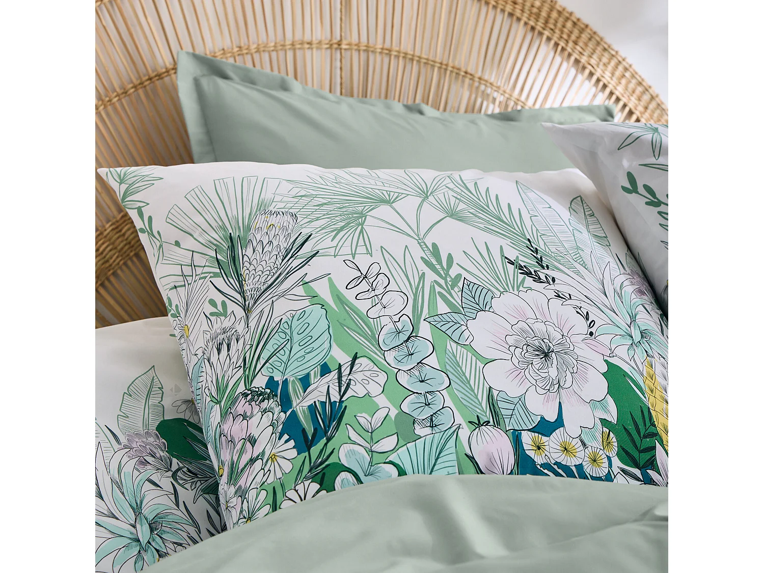Taie d'oreiller 65x65 cm percale de coton BALI motif floral vert