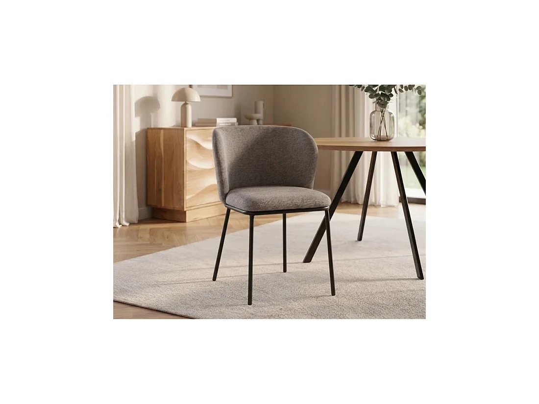 Lot de 2 chaises PAVIA gris beige – Dossier enveloppant arrondi et pieds fins noirs