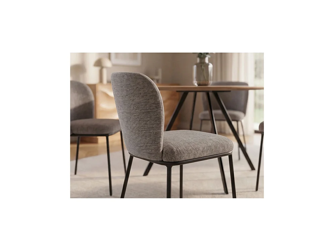 Lot de 2 chaises PAVIA gris beige – Dossier enveloppant arrondi et pieds fins noirs