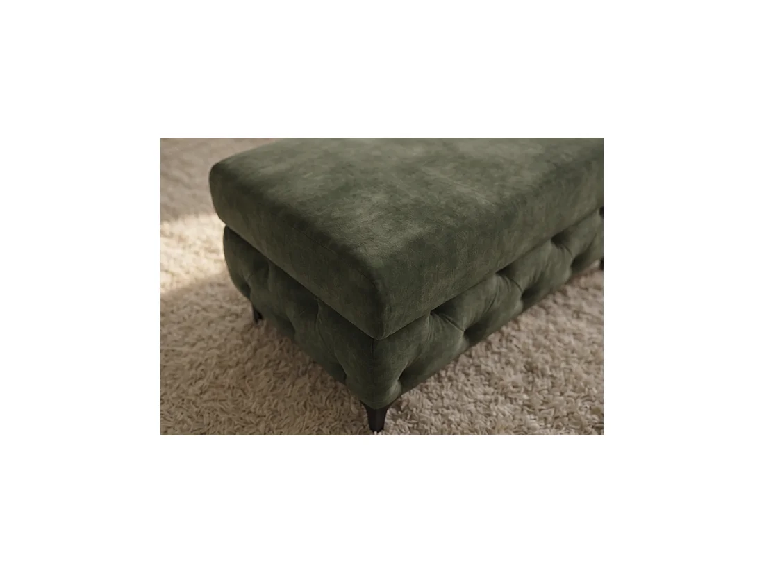 Pouf VELENA en velours capitonné – Vert foncé – 95 x 49 x 62 cm