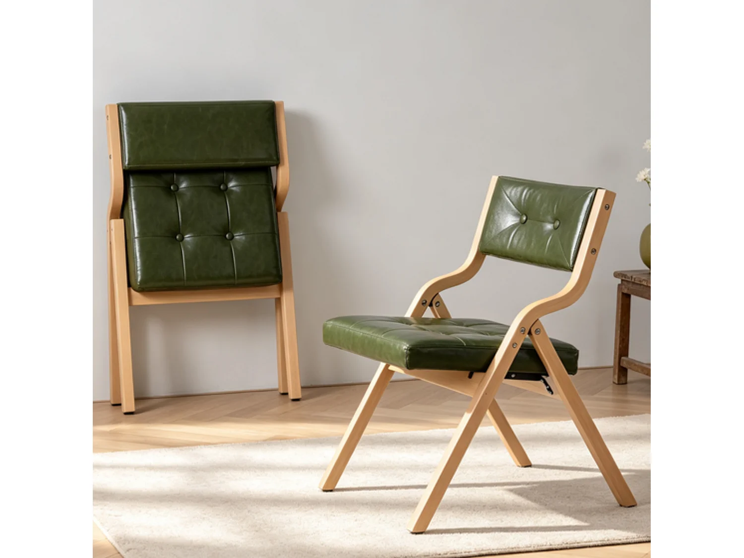 Ensemble de 2 Chaises Pliantes en Similicuir Vintage avec Cadre en Bois Courbé et Capitonnage à Boutons