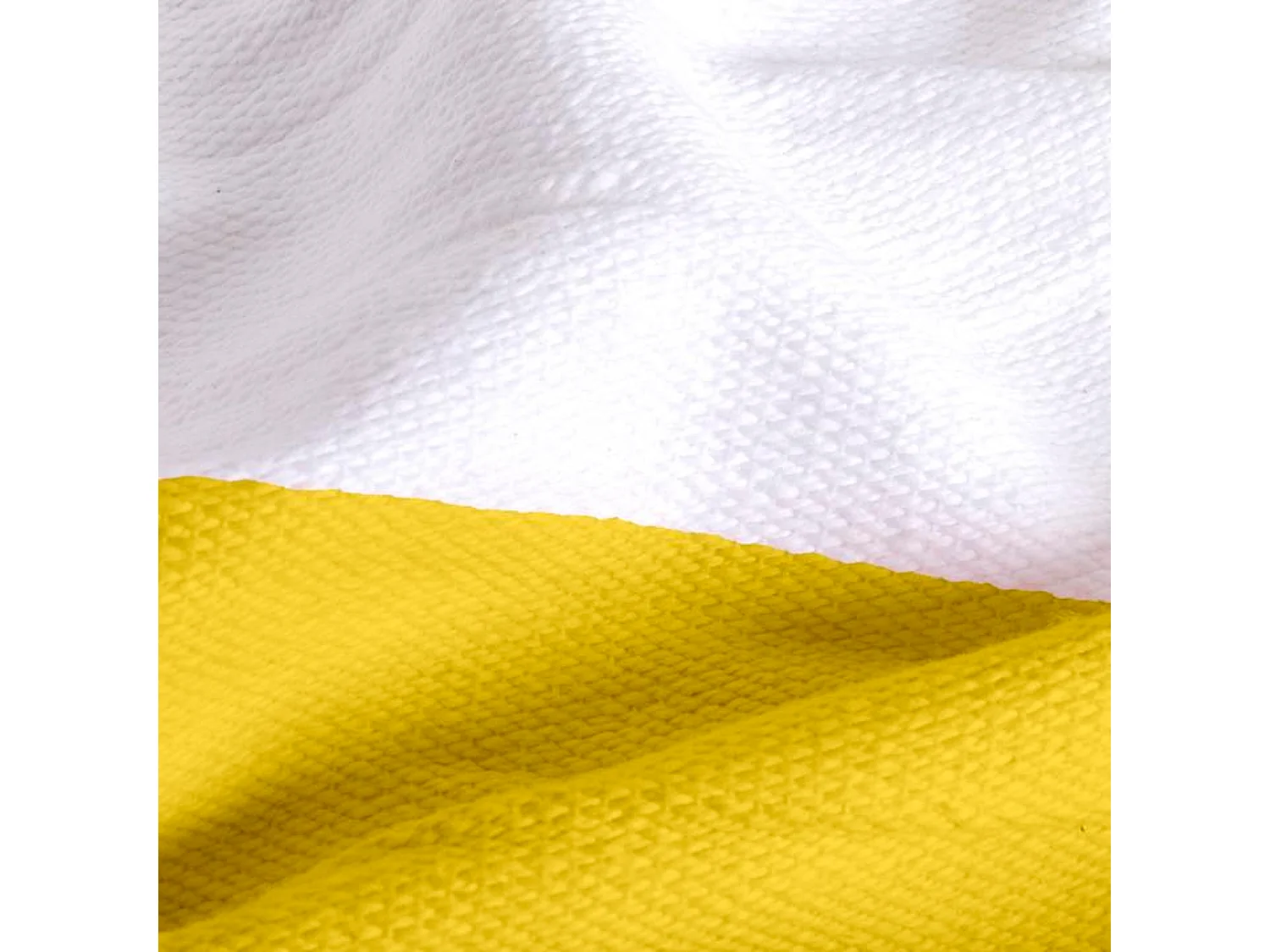 Couverture plaid 100% coton jaune avec pompons 130x170cm SLAVANN - SACASA