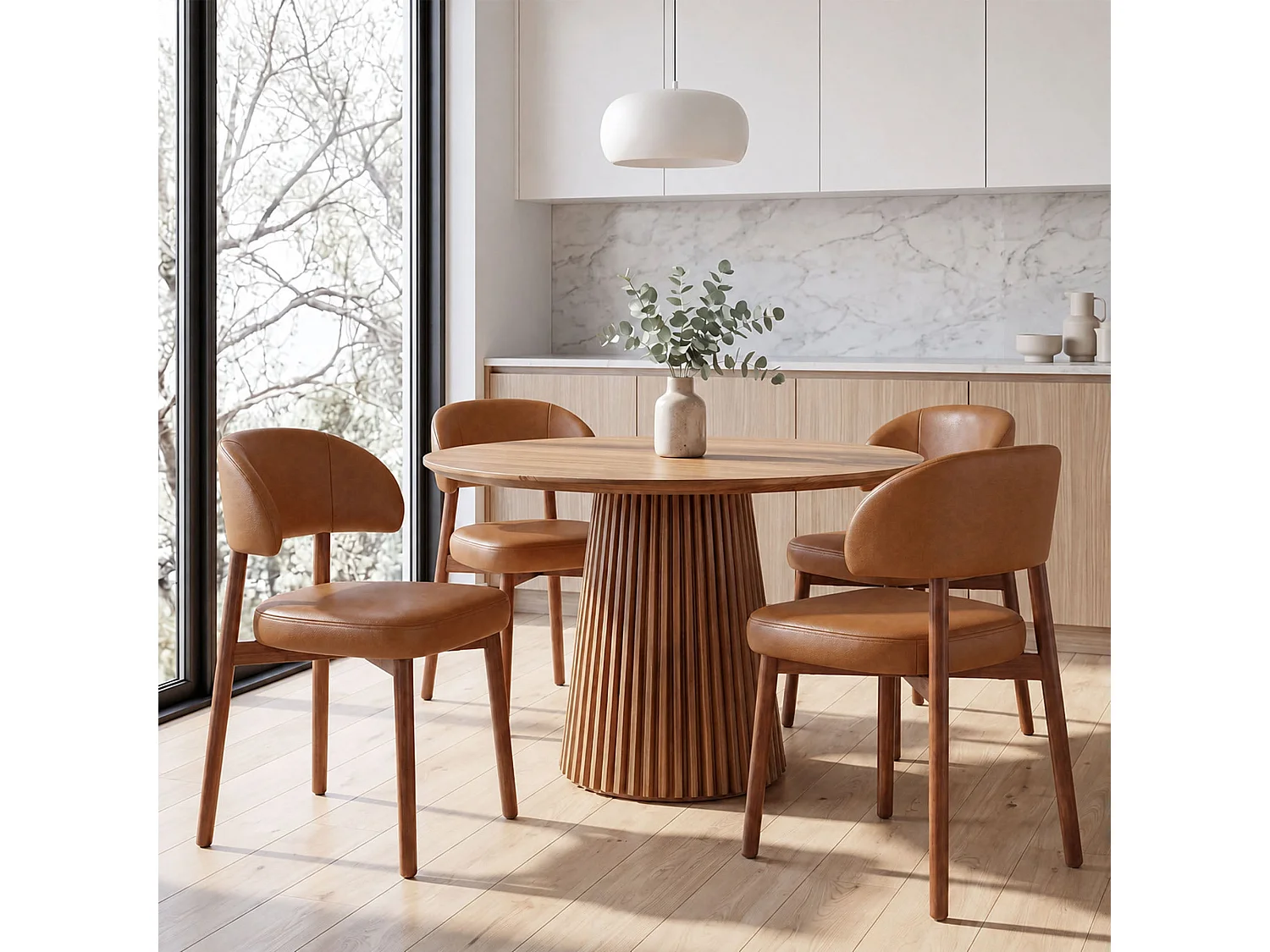 Set van 2 eetkamerstoelen van kunstleer, extra brede gebogen en omhullende rugleuning, houten frame met verstelbare voetdoppen, bruin