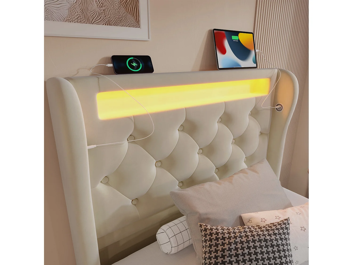 Lit simple capitonné 90x200 cm, velours beige, avec LED, ports USB et Type-C, rangement hydraulique, sans matelas