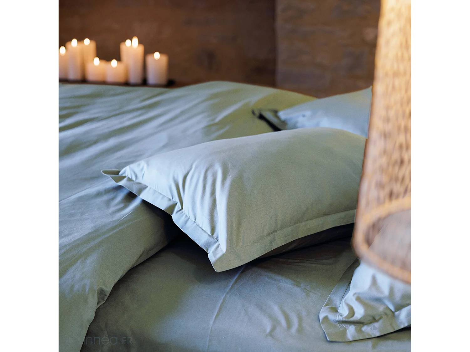 Taie d'oreiller volants plats 50x70 cm percale MANOIR bleu Glacier