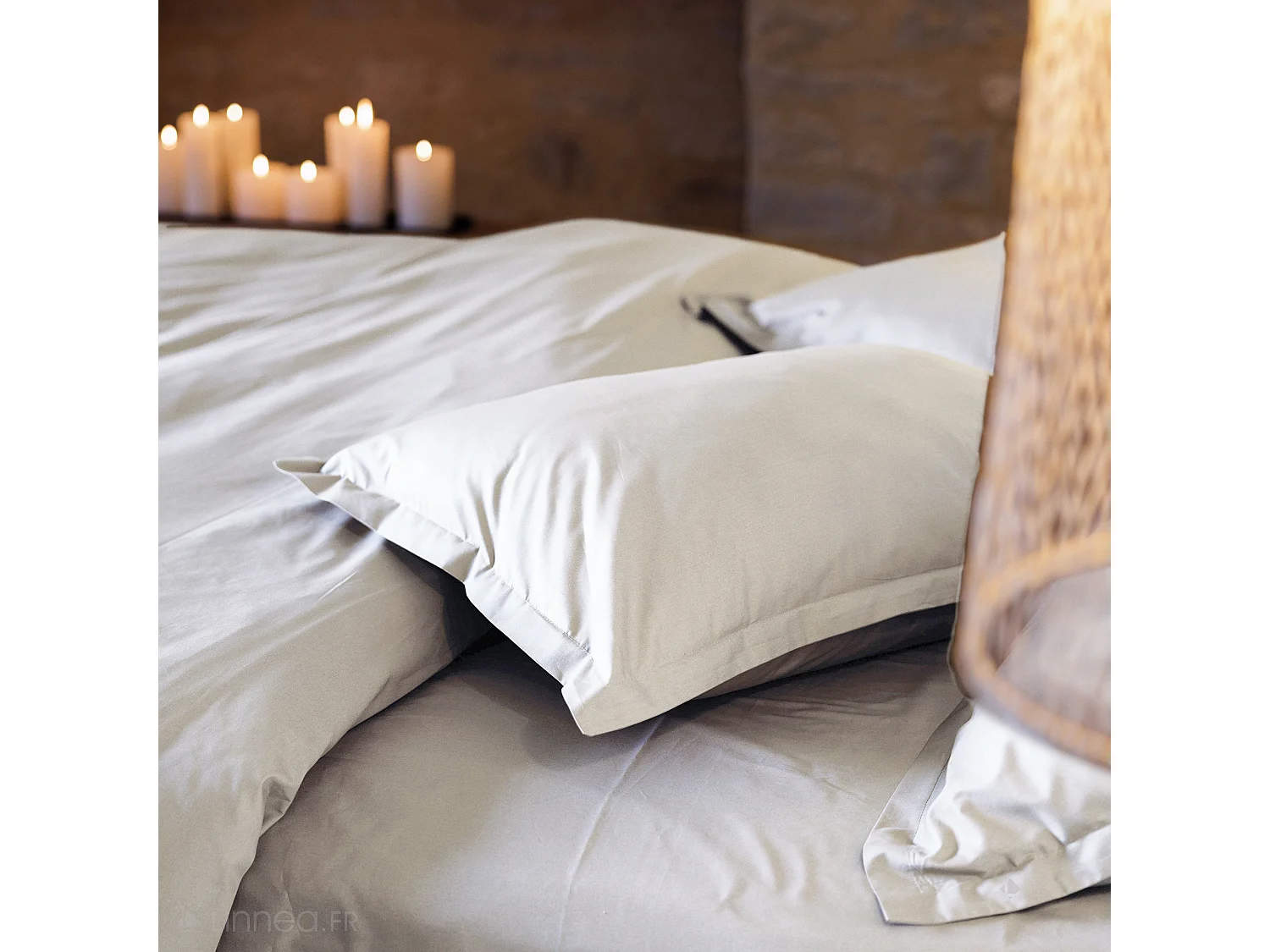 Taie d'oreiller volants plats 65x65 cm percale de coton MANOIR Ivoire