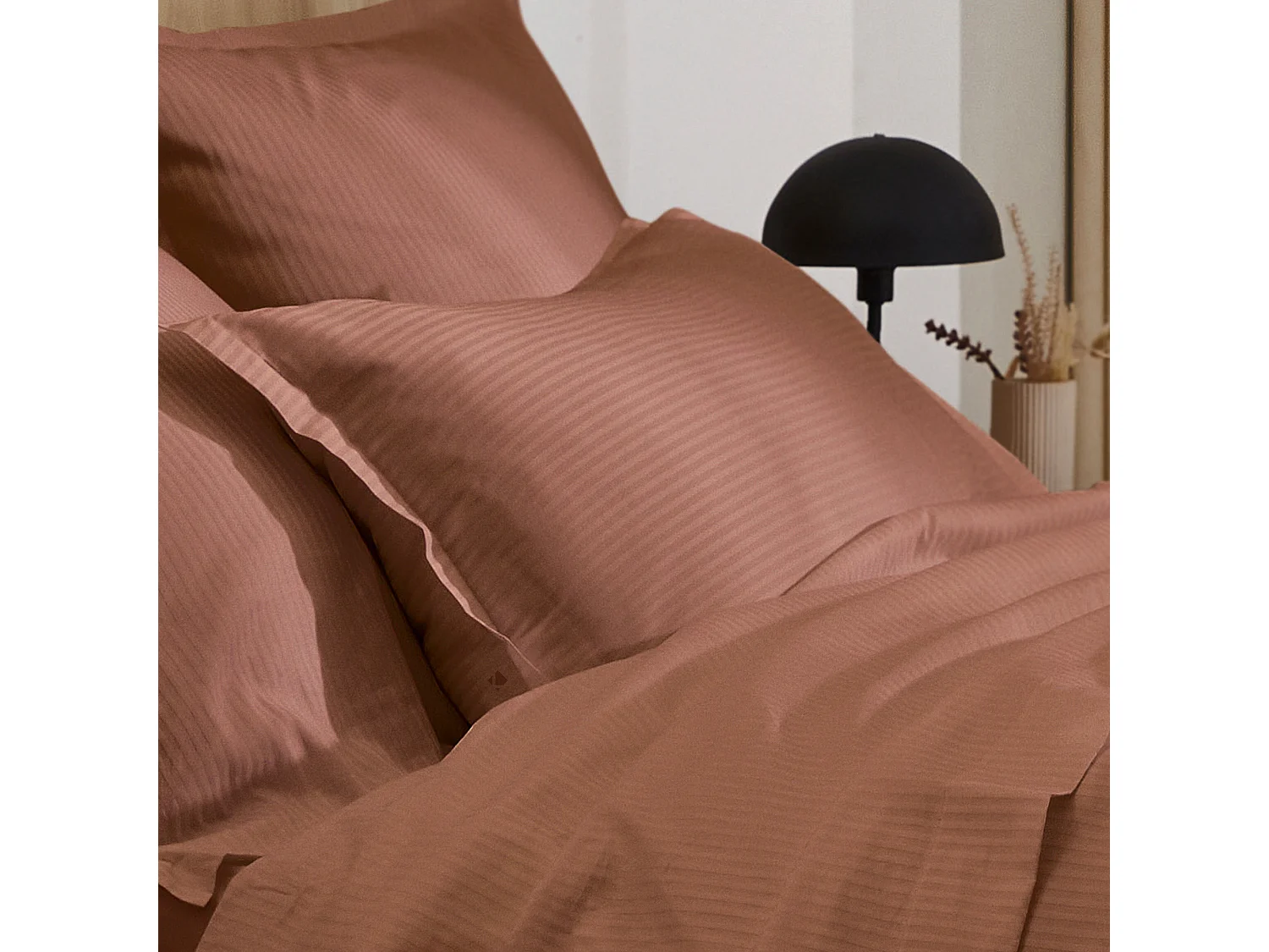 Taie d'oreiller 50x70 cm satin de coton GRAND HÔTEL marron cuir