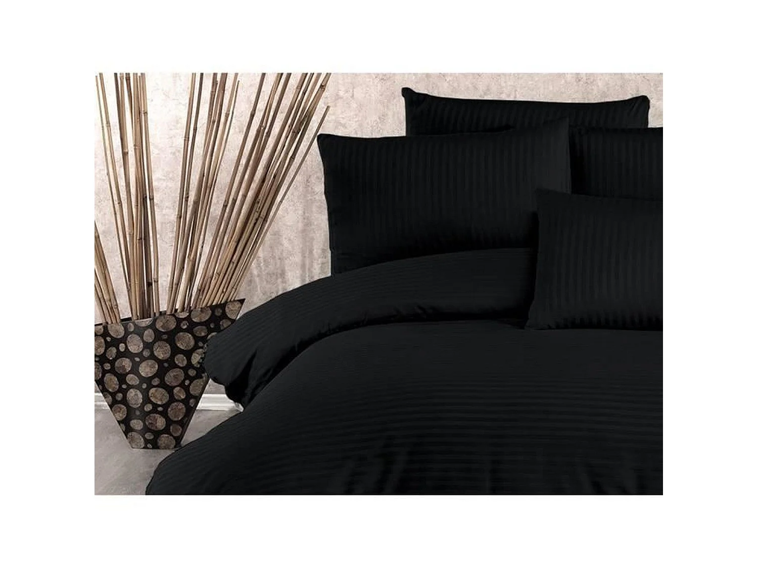 Luxe King Size Dekbedovertrek Set - Zwart 220 x 240 cm + 2 Kussenslopen 60 x 60 cm