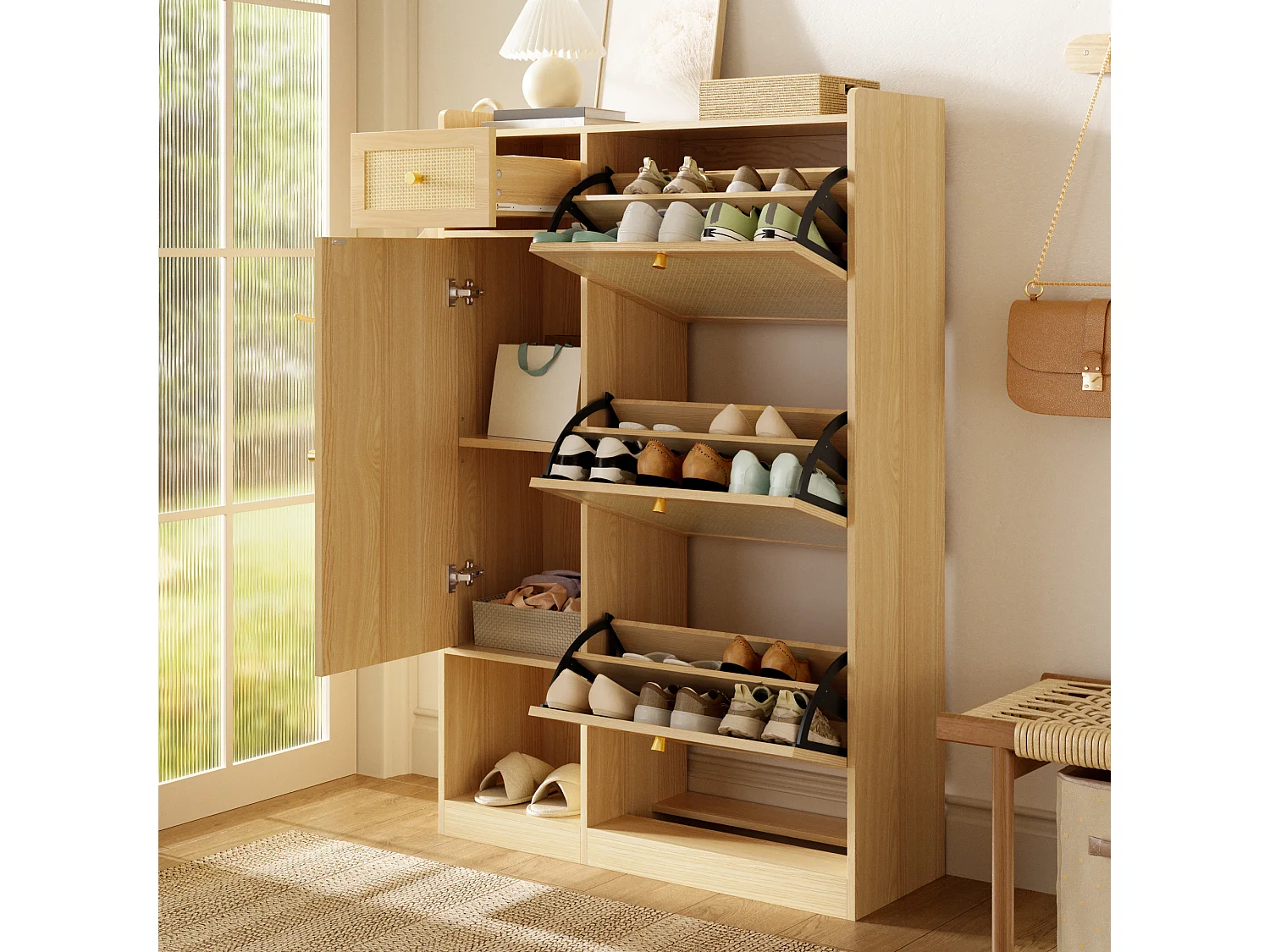 Meuble à chaussures en rotin avec 3 portes rabattables, 1 tiroir et 1 placard latéral - Panneaux de particules - 80,5x25x125 cm - Naturel