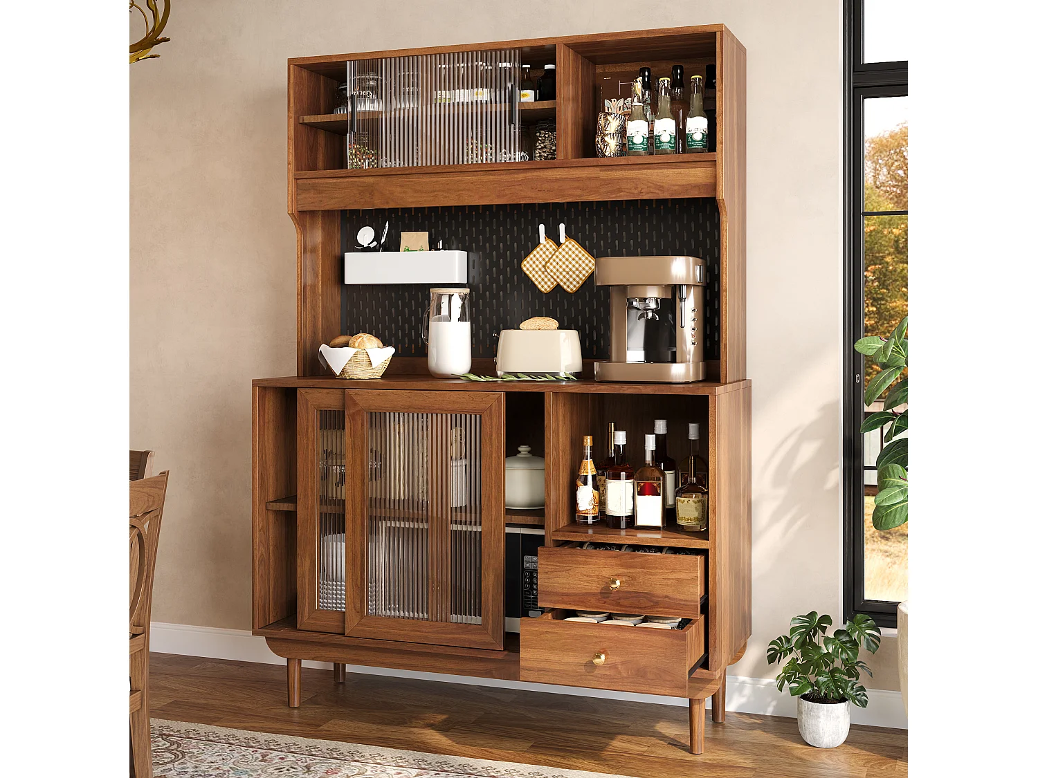 Buffet de cuisine 117x30x170 cm - 4 portes coulissantes en verre et 2 tiroirs - Panneau arrière perforé - Pieds en pin - Marron