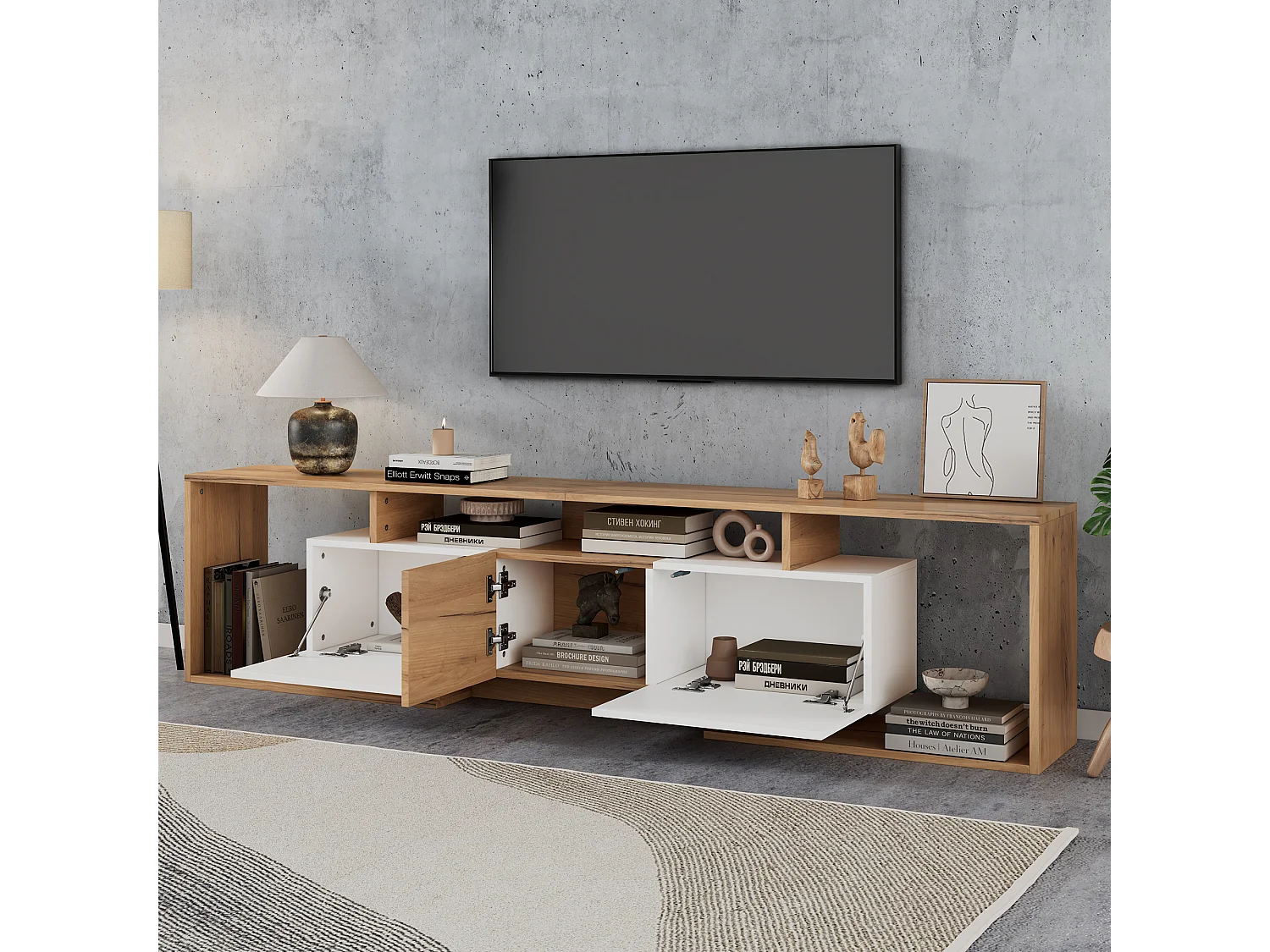 TV-Möbel mit 3 Türen, 3 offenen Fächern und Kabelmanagement – Spanplatte – 180 x 30 x 49 cm – Weiß + Naturholz