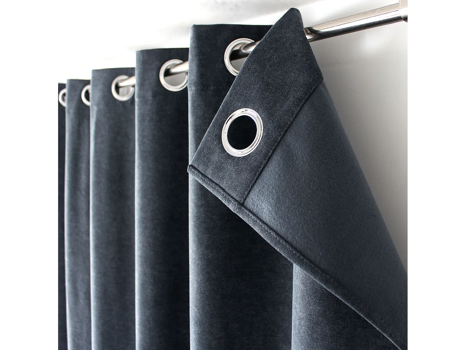 Rideau Thermique à Œillets, Bleu foncé, 140x240 cm, Velours Marbré, Collection Nuuk, CMADECO - Bleu