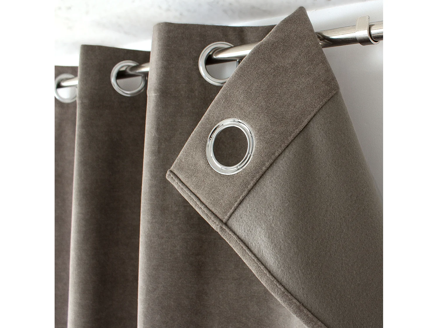Rideaux Thermique à Œillets, Marron taupe, 140x240 cm, Lot de 2, Velours Marbré, Collection Nuuk, CMADECO - Marron