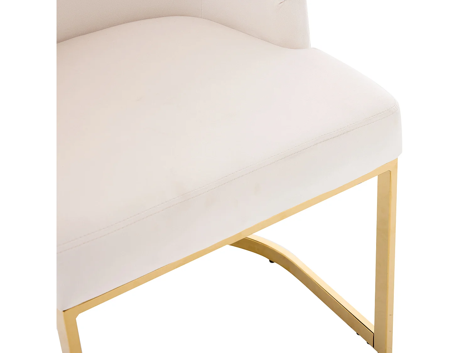 Juego de 4 sillas de comedor en terciopelo beige con estructura metálica dorada, diseño cómodo