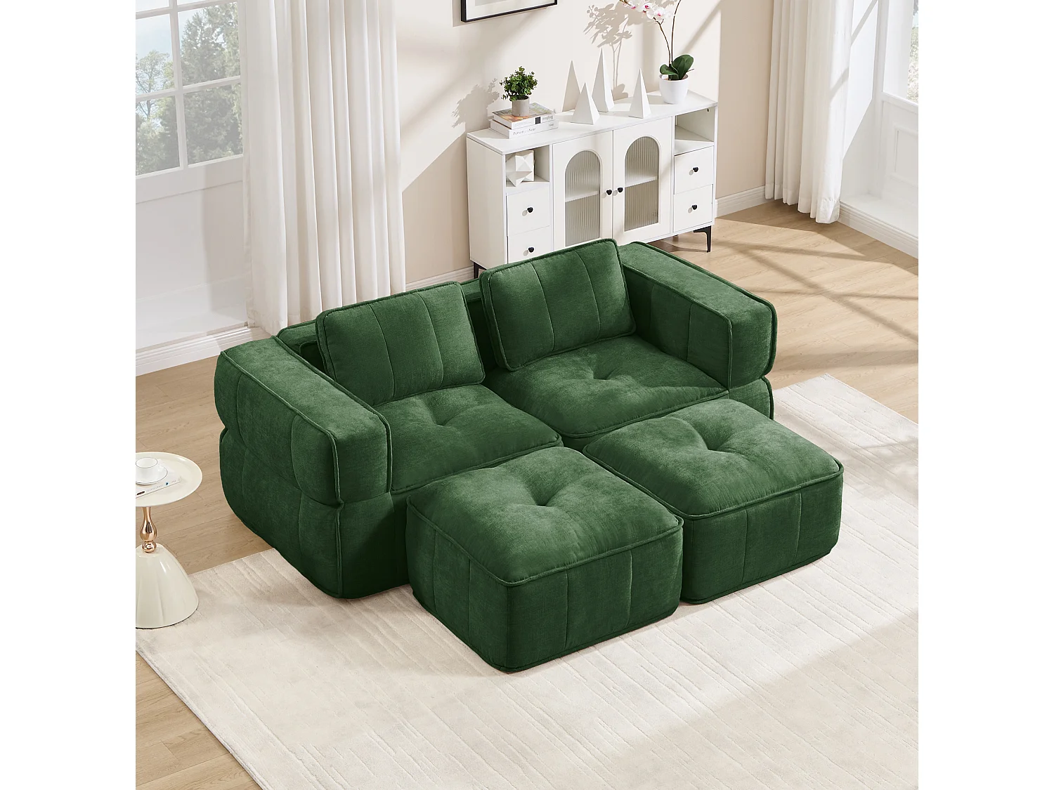 Modulares 2‑Sitzer‑Ecksofa aus grünem Polyester mit 2 Fußhockern, tiefe Sitzfläche