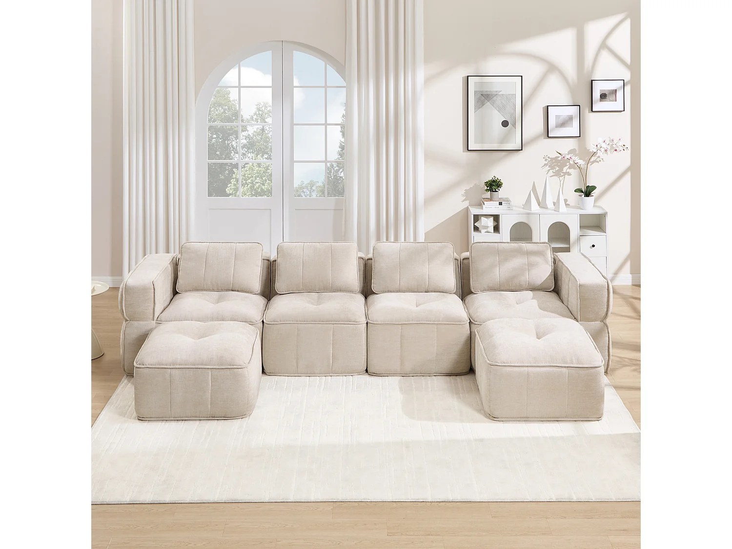 Modulares 4‑Sitzer‑Ecksofa aus beigem Polyester mit 2 Fußhockern, rutschfester Boden
