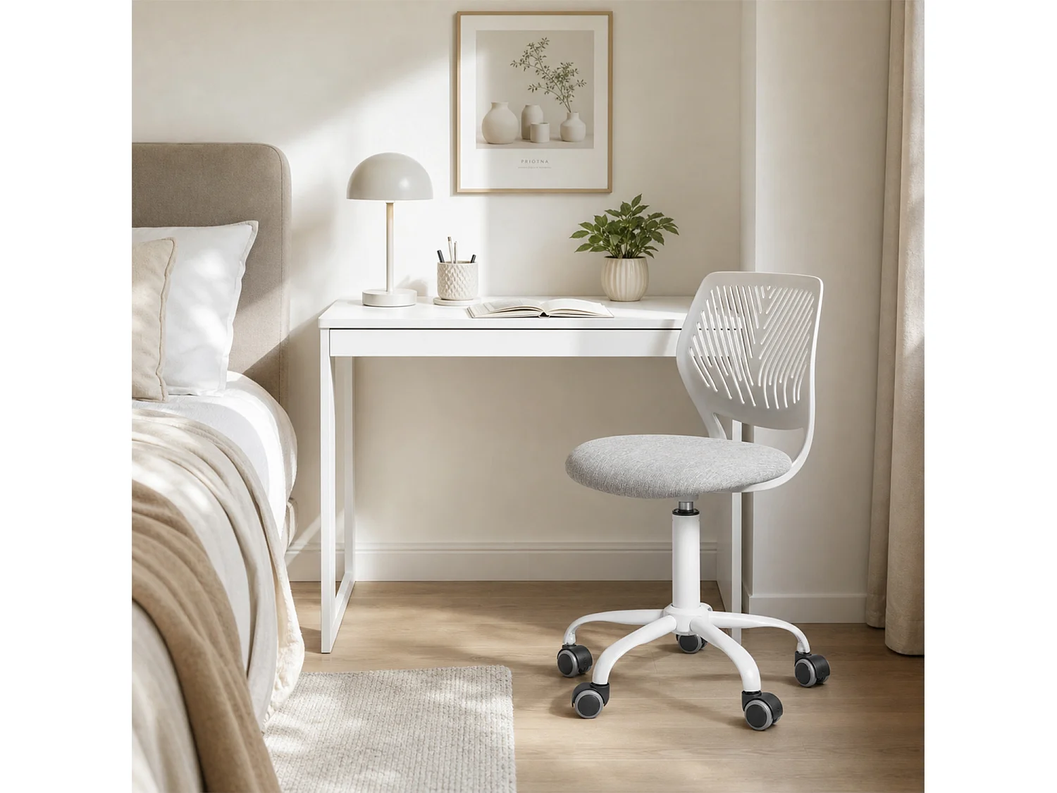 MEUBLES COSY CARNATION Silla giratoria regulable en altura con asiento de malla gris verita y patas de metal