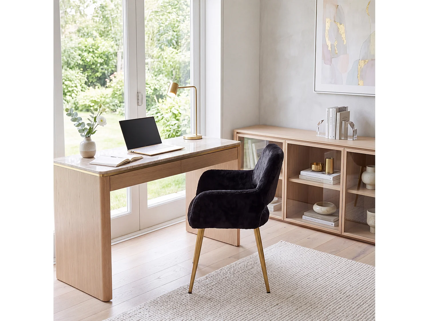 MEUBLES COSY CROMWELL PELUCHEO Fauteuil en tissu noir effet poil de lapin avec pieds en métal
