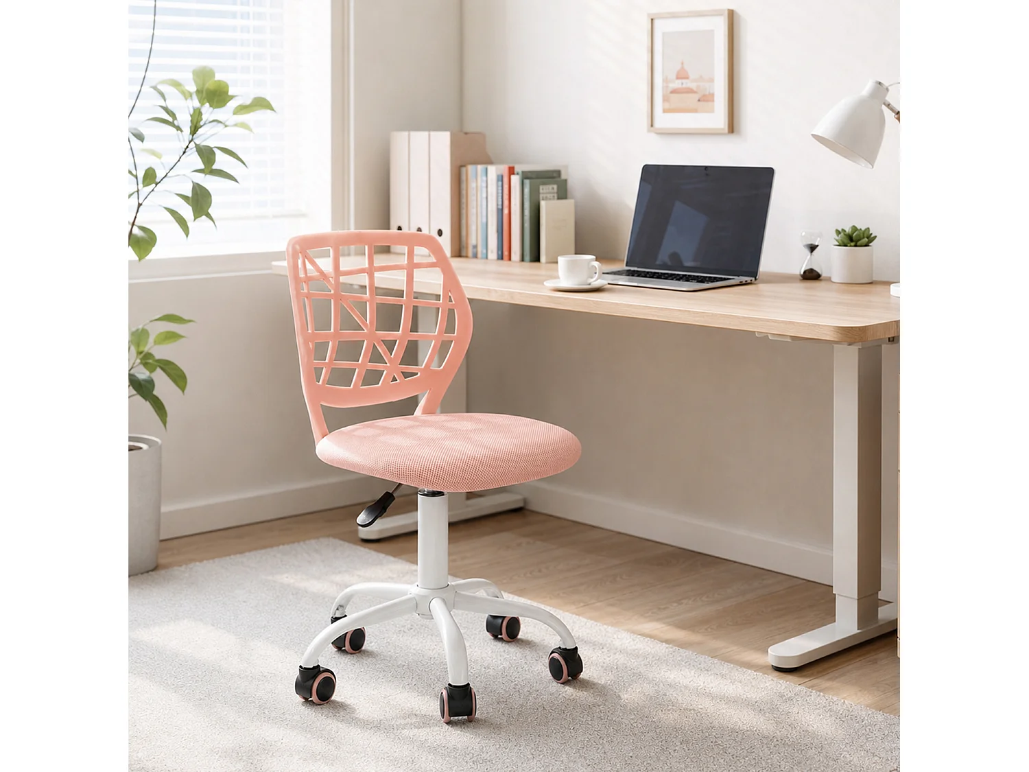 MEUBLES COSY CARNATION Silla giratoria regulable en altura con asiento de malla rosa blush y patas de metal