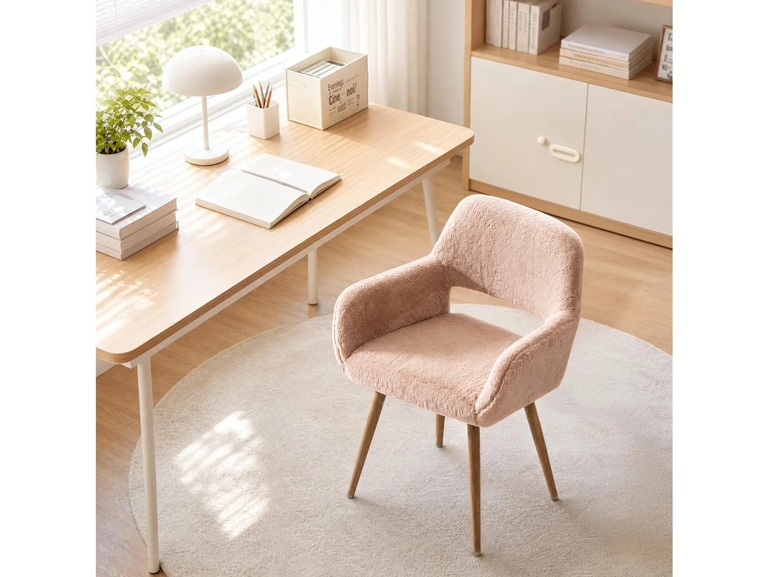 MEUBLES COSY CROMWELL PELUCHEO Fauteuil en tissu rose pêche effet poil de lapin avec pieds en métal