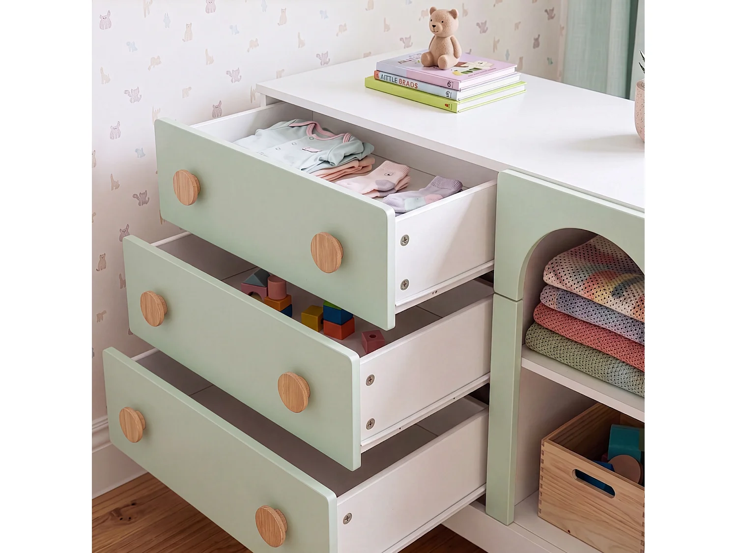 Commode enfant Vaarentaa 79 x 41 x 66 cm blanc vert menthe [en.casa]