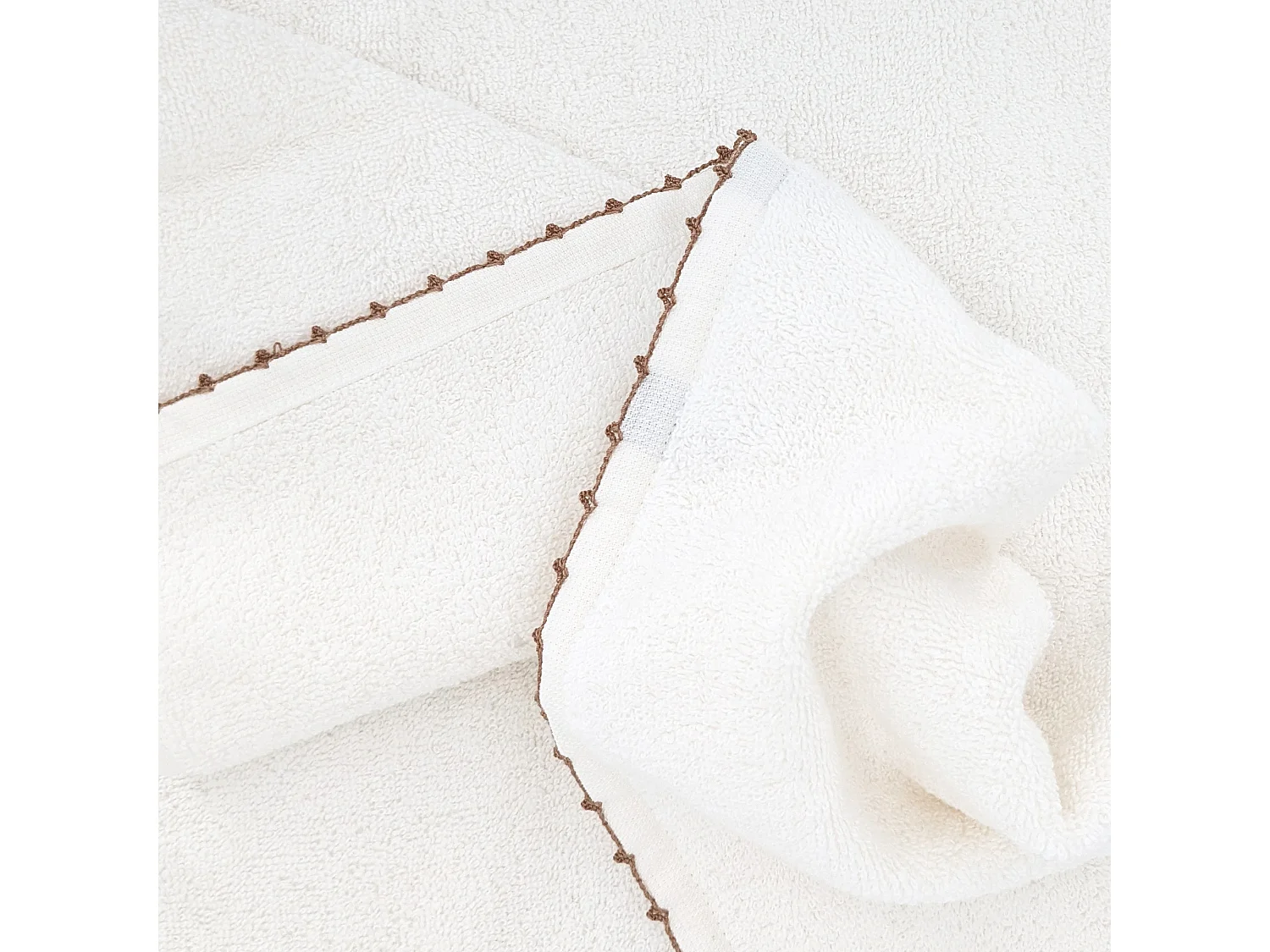 Parure de bain 7 pièces collection ORLA pur coton avec picueta beige
