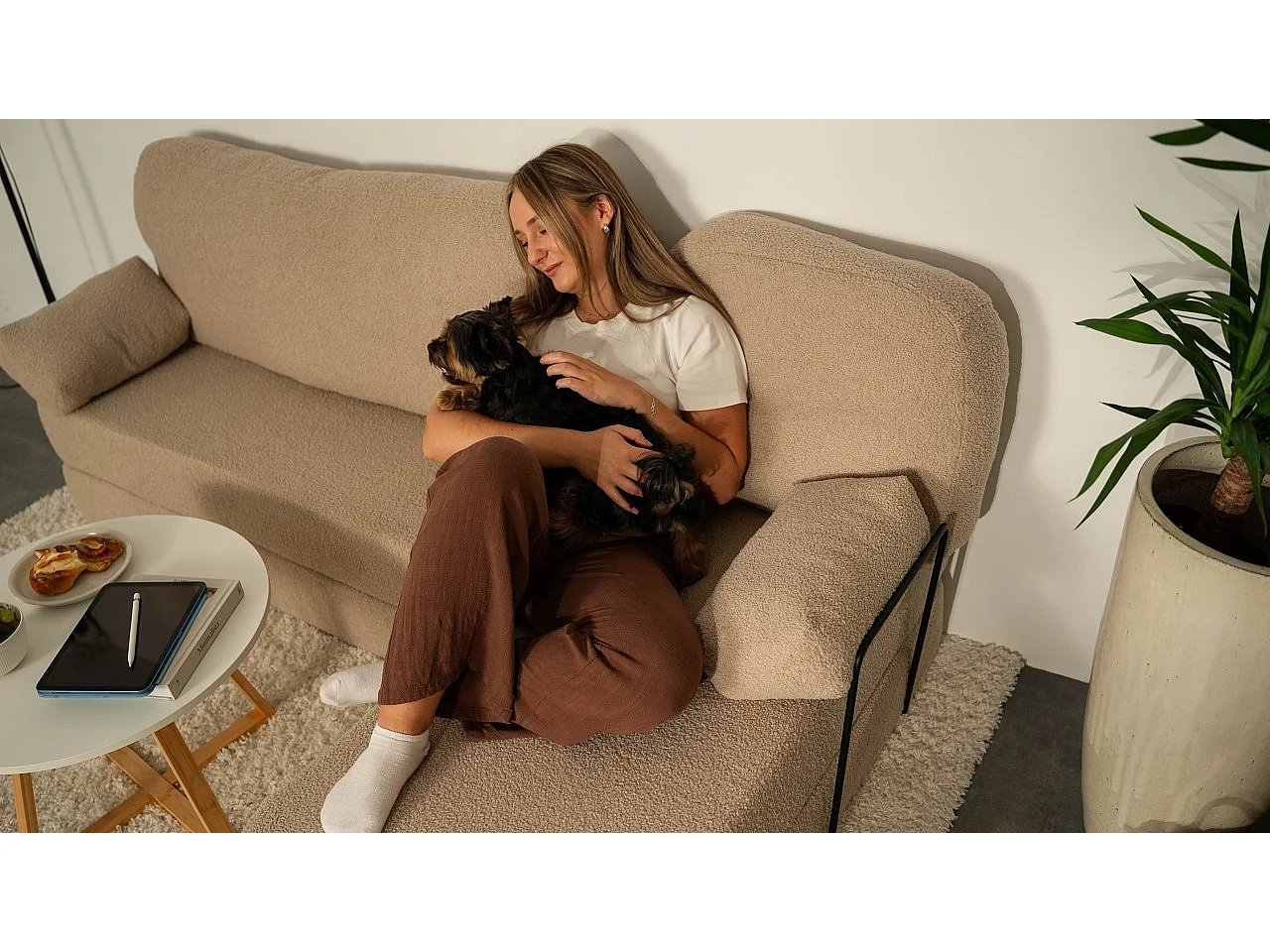 Modulares Ecksofa SABI, mit Metalgestell, Schlaffunktion, Bouclé Beige