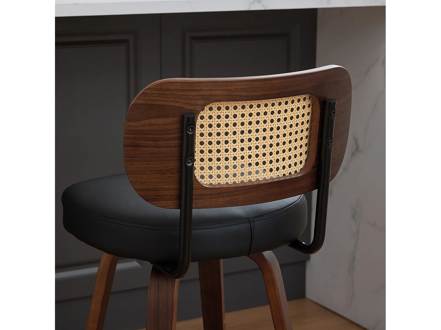 Lot de 2/3 tabourets de bar en PU avec dossier rotin et assise pivotante de 66 cm