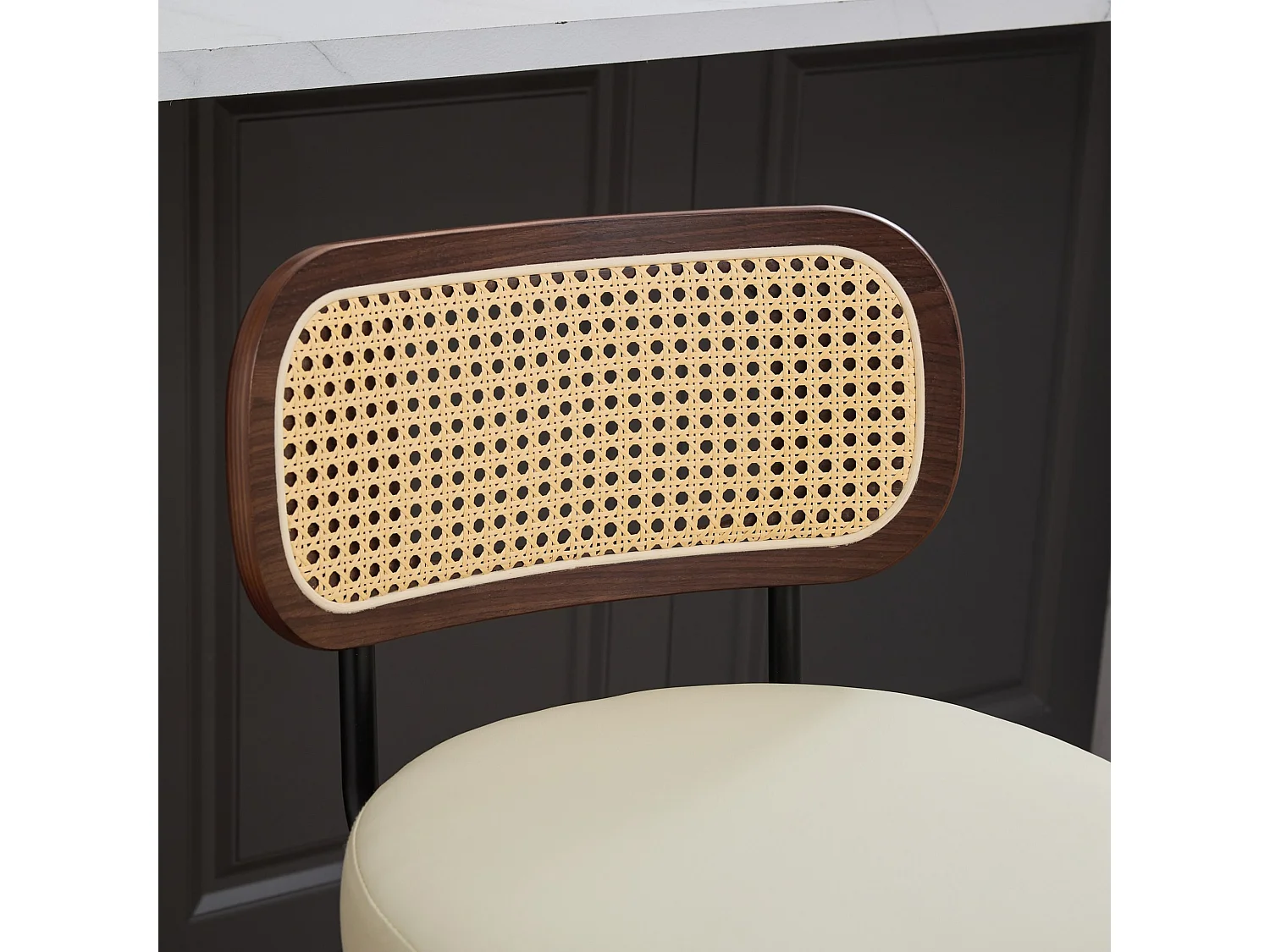 Lot de 2/3 tabourets de bar en PU avec dossier rotin et assise pivotante de 66 cm