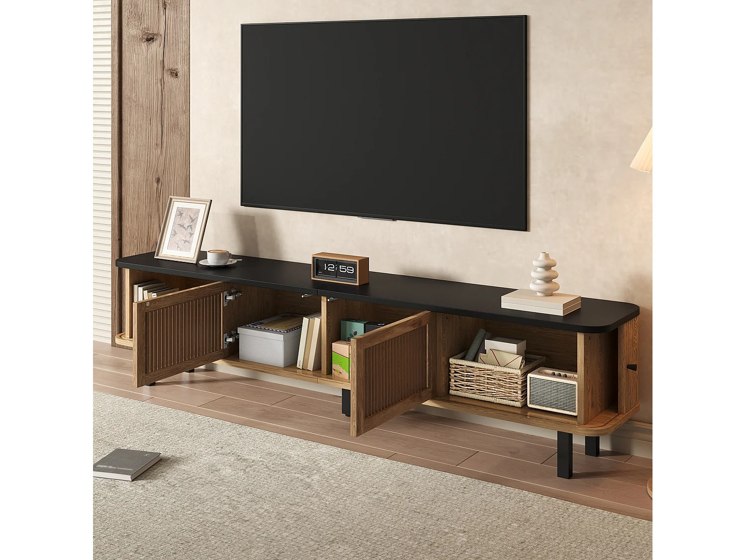 Meuble TV bas 190 cm avec portes coulissantes portes à grille 4 compartiments fermés passe cables et pieds métalliques