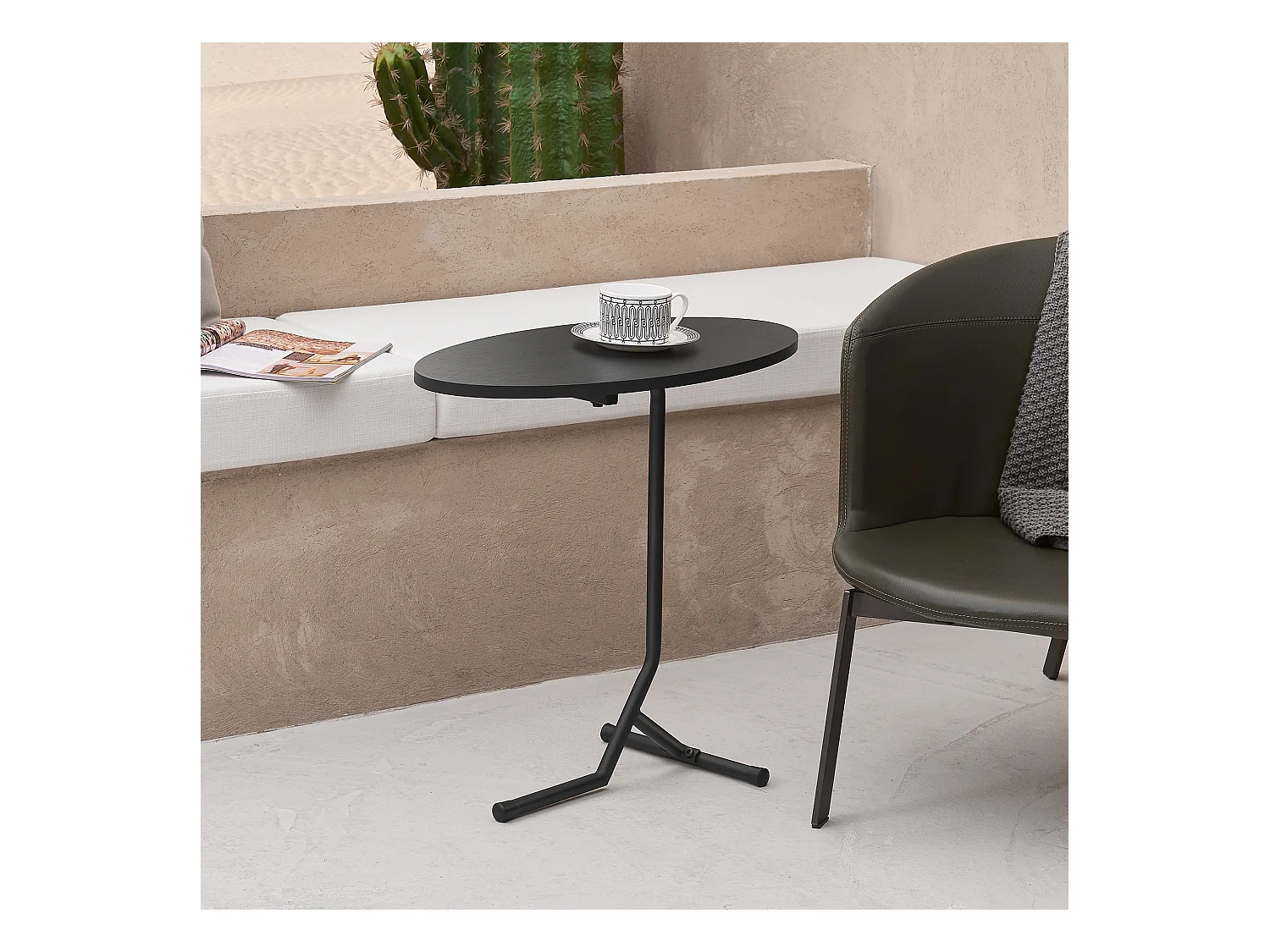 Table d'appoint ovale Karlebo 55 x 60 x 30 cm noir [en.casa]