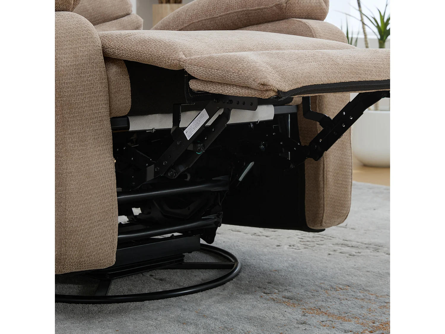 360° draaibare fauteuil in taupekleurige chenille - Met massagefunctie, verwarming en voetensteun