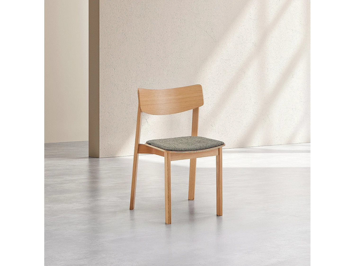 Habitat - Lot de 2 chaises en tissu texturé et chêne massif - Vert kaki - Etienne