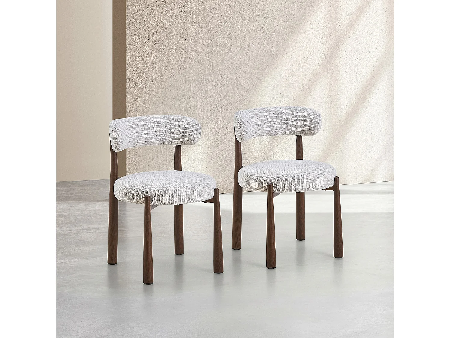Habitat - Lot de 2 chaises en tissu et métal finition noyer - Blanc cassé - Bryne
