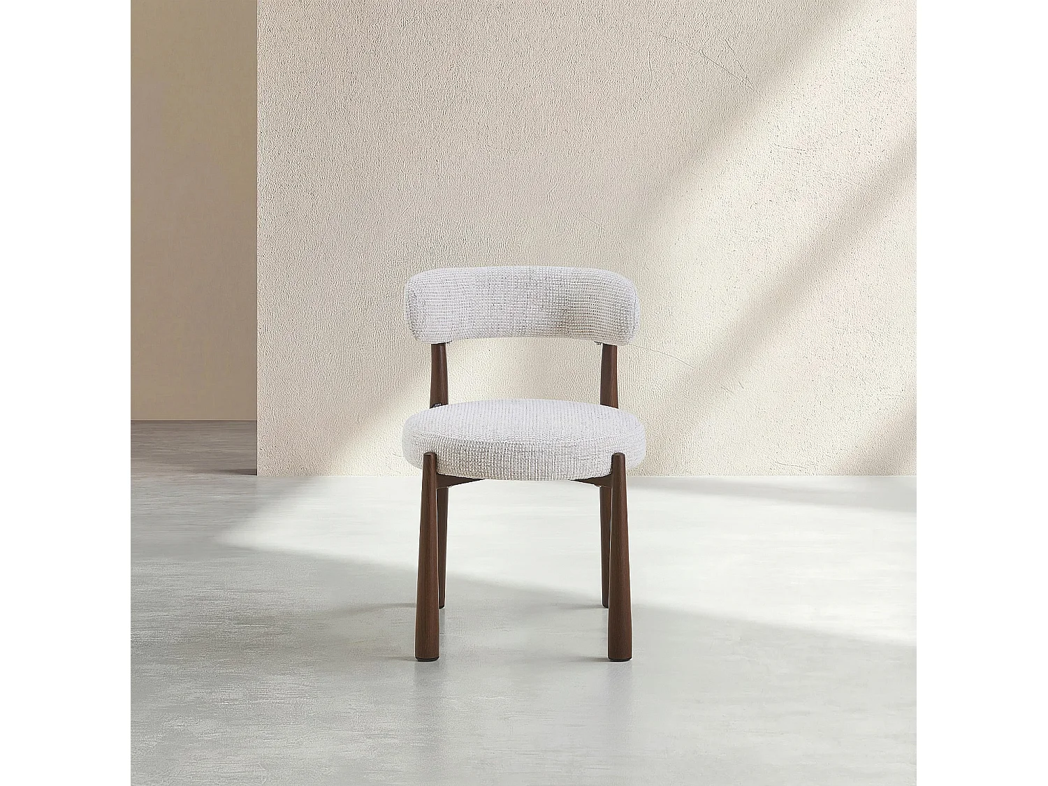 Habitat - Lot de 2 chaises en tissu et métal finition noyer - Blanc cassé - Bryne