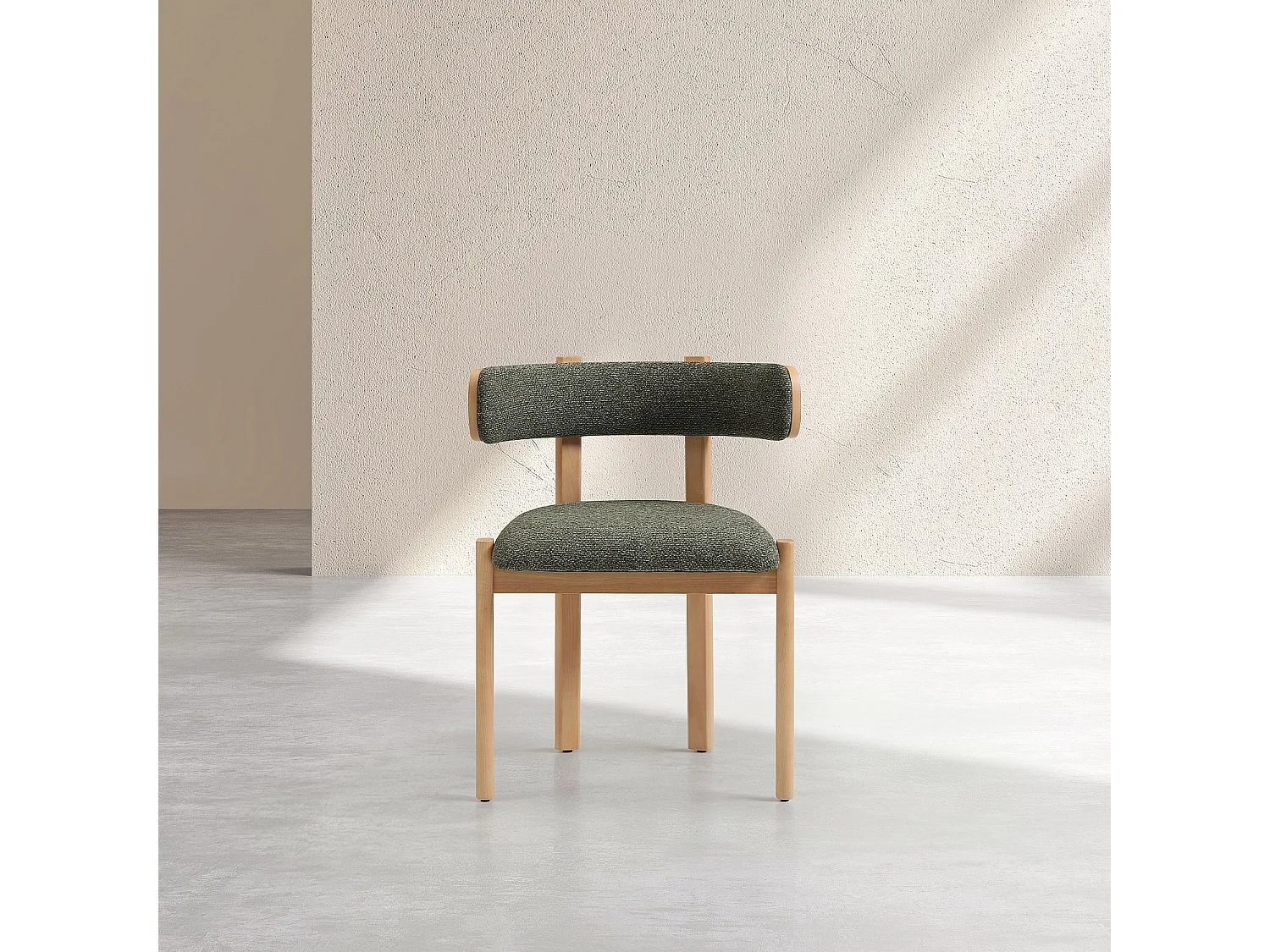 Habitat - Lot de 2 chaises en tissu et bois massif finition chêne - Vert kaki - Youna