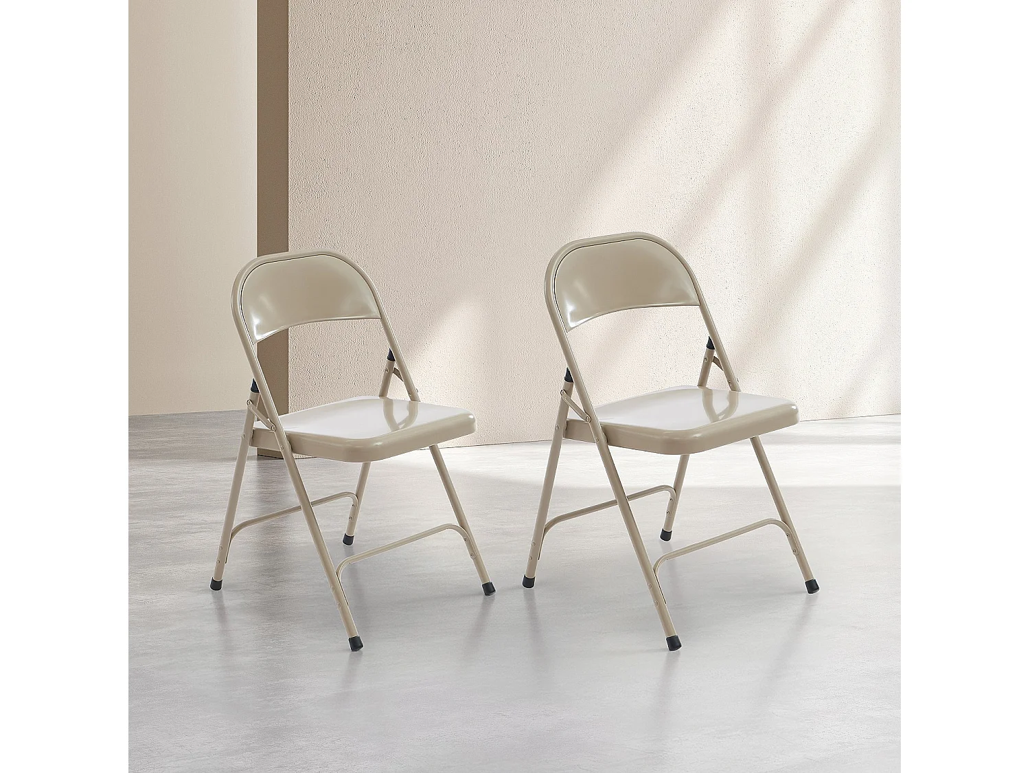 Habitat - Lot de 2 chaises pliantes en acier laqué - Sable - Macadam