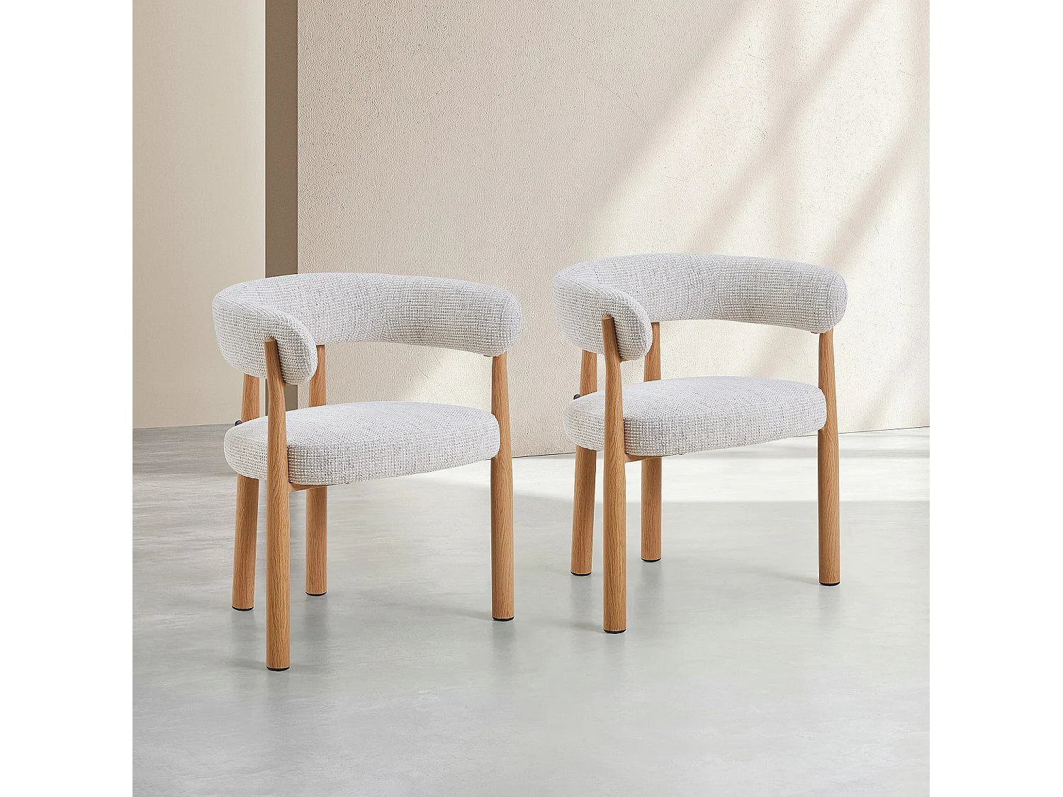Habitat - Lot de 2 chaises en tissu et métal finition chêne avec accoudoirs - Blanc cassé - Bryne
