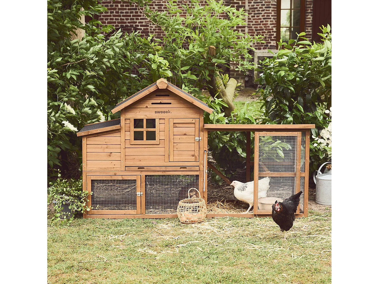 Poulailler en bois GELINE. 4 poules. cage à poule avec enclos