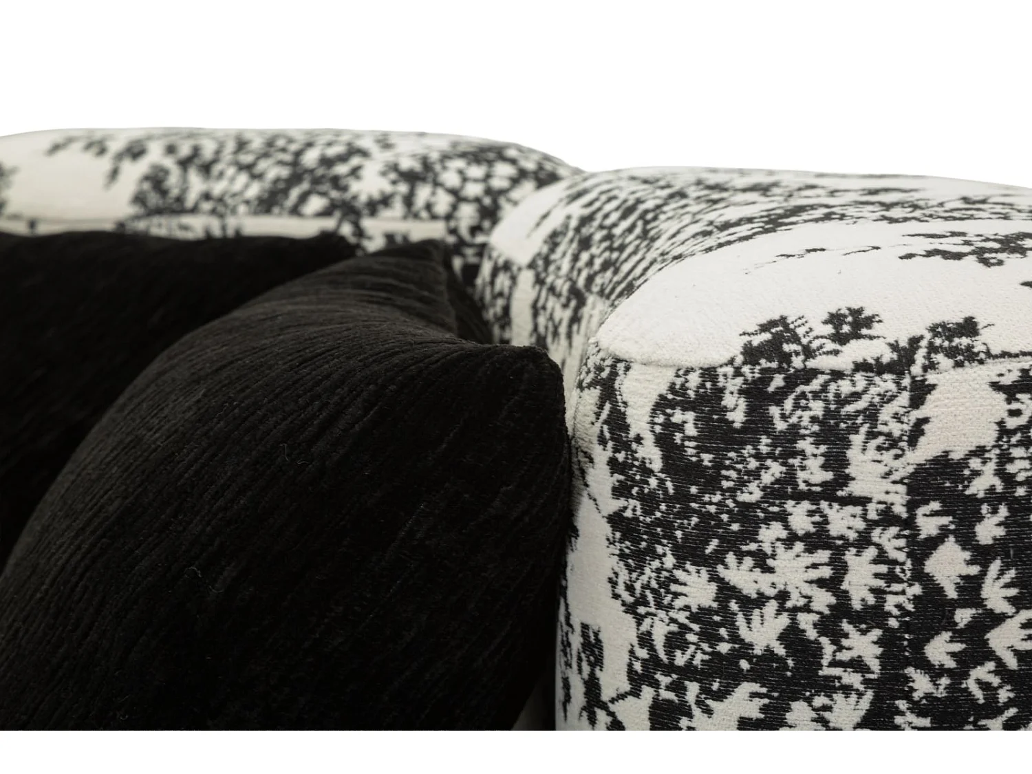 Sofá chaise longue acolchado para salón Okinawa Monochrome Haven