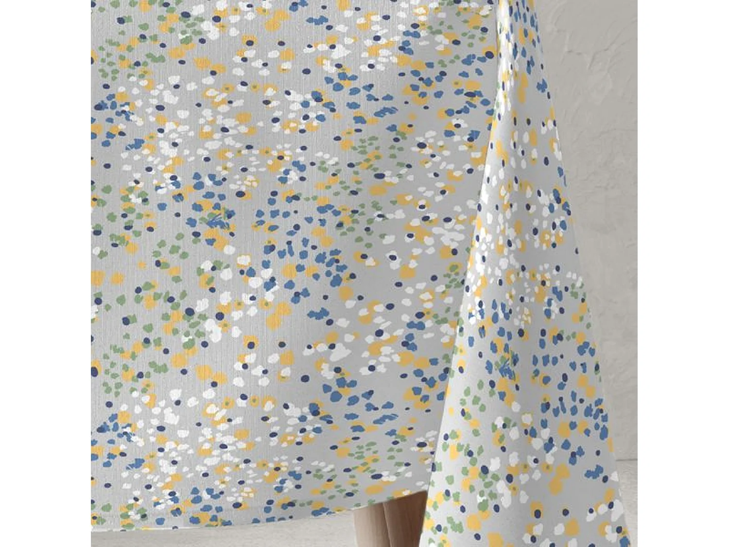 Nappe en résine antitache bleue 135x300 cm JAVA