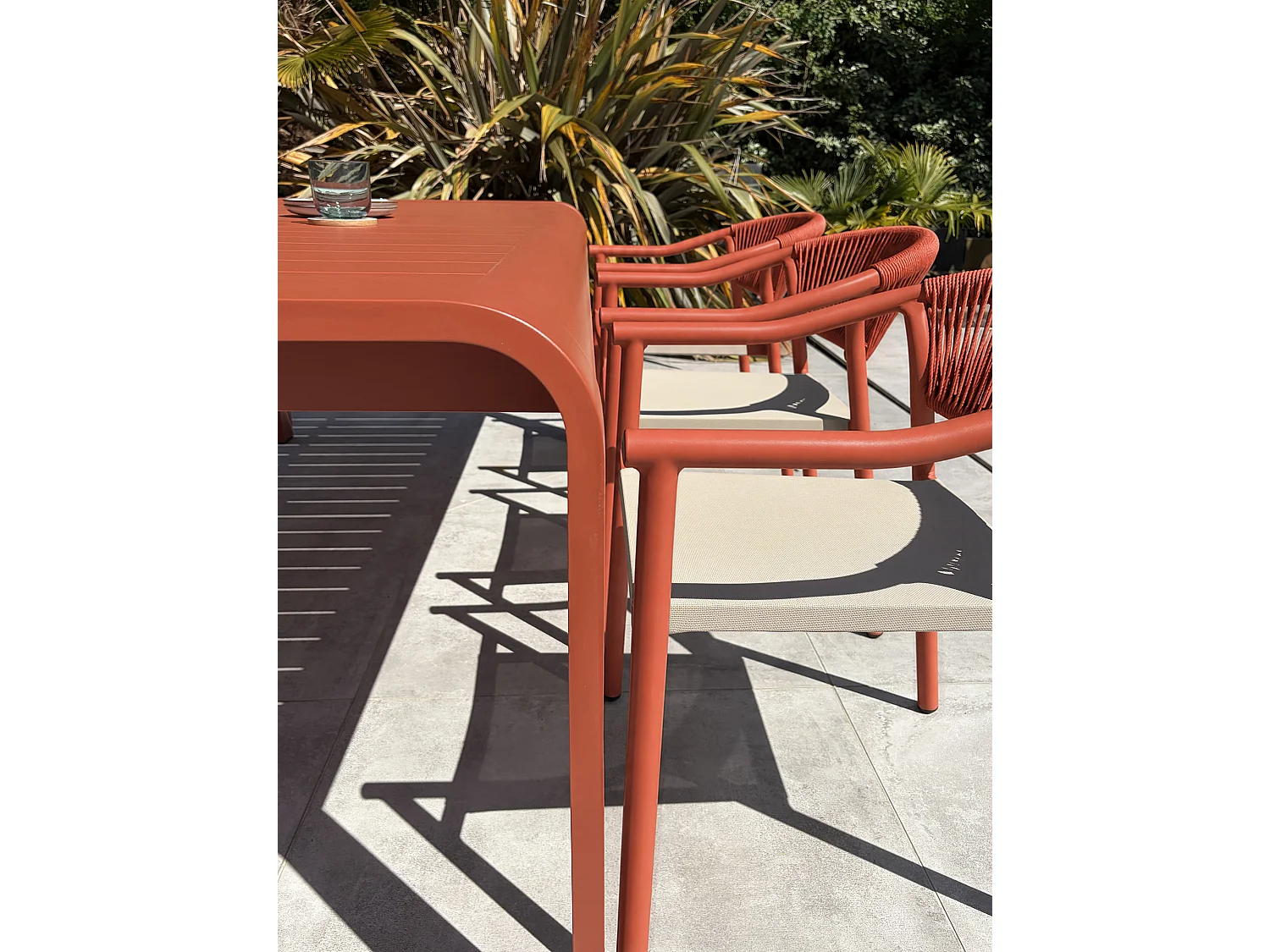 6-sitzige Garten-Essgruppe aus terrakottafarbenem Aluminium