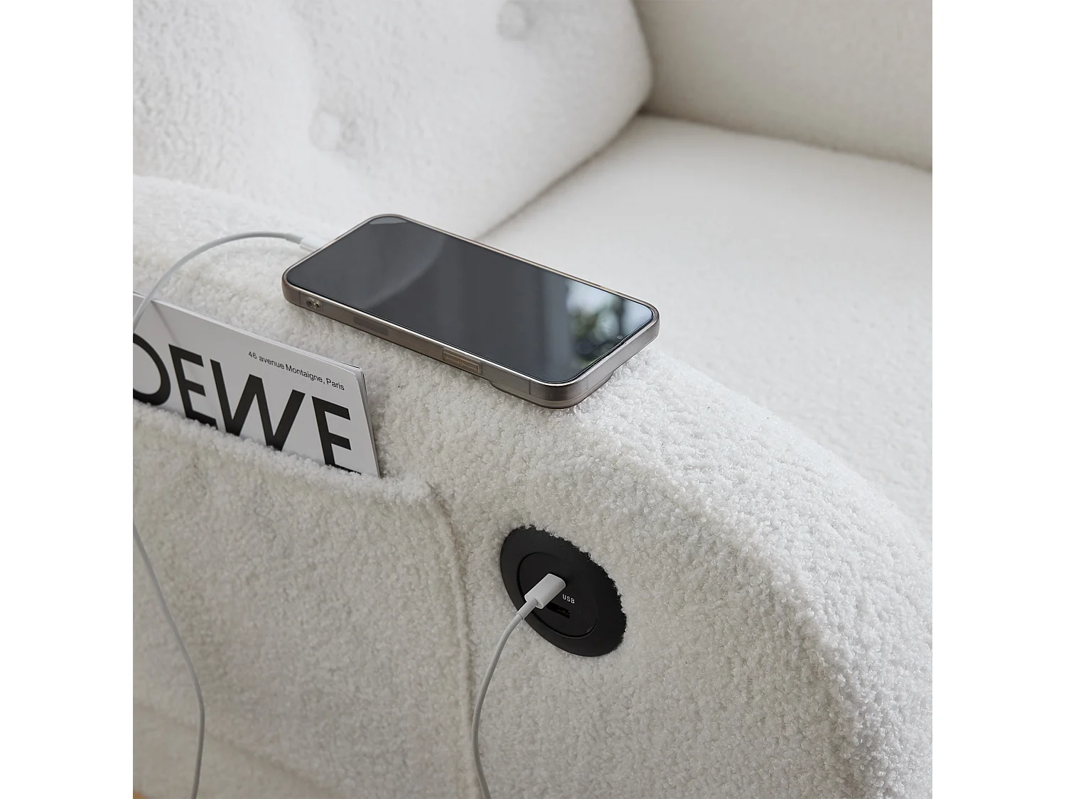 Rocking armchair in soft plush fabric - adjustable footrest and side pockets - USB port - 66,5x121,5x102 cm - white