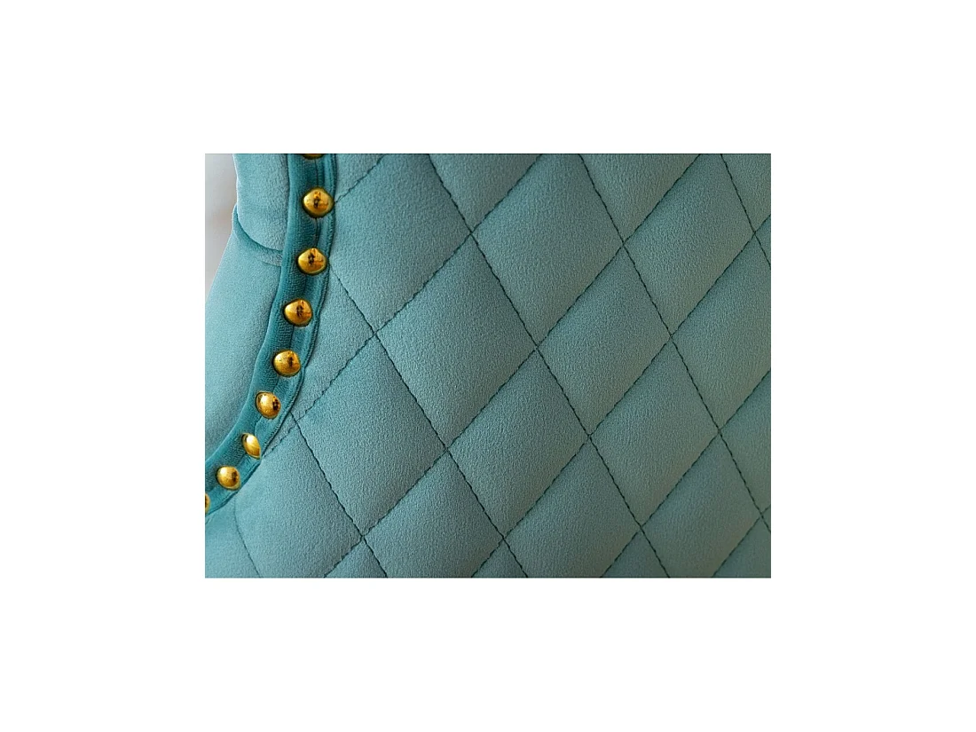 Lot de 2 chaises Chesterfield REGINA bleu turquoise en velours capitonné – Tête de lion et pieds dorés